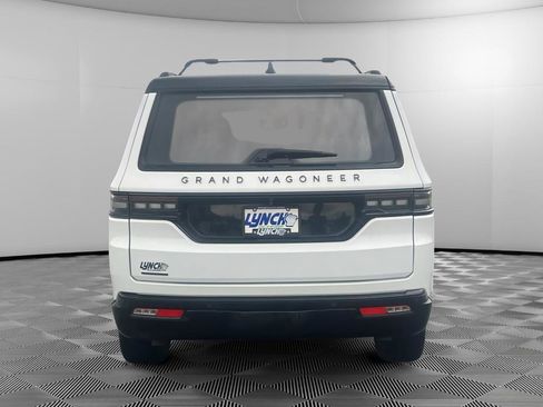 Used 2023 Jeep Grand Wagoneer Series II w/ Quick Order Packagew 28T AWD/4WD image 3