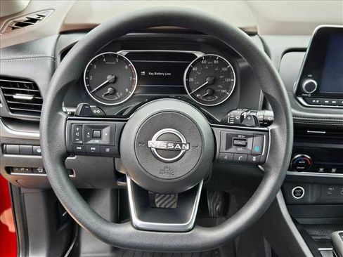 Used 2023 Nissan Rogue SV FWD image 15