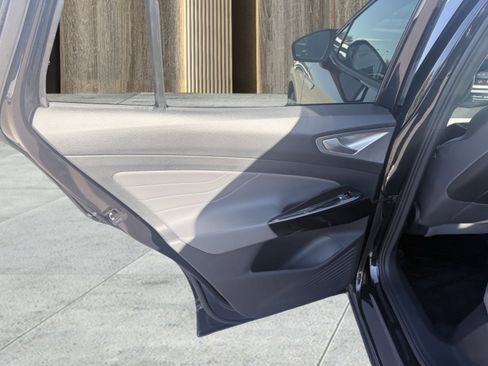 Used 2023 Volkswagen ID.4 Pro S image 58