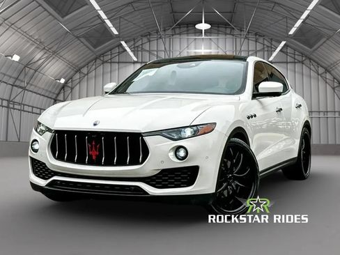 Used 2018 Maserati Levante AWD/4WD image 14