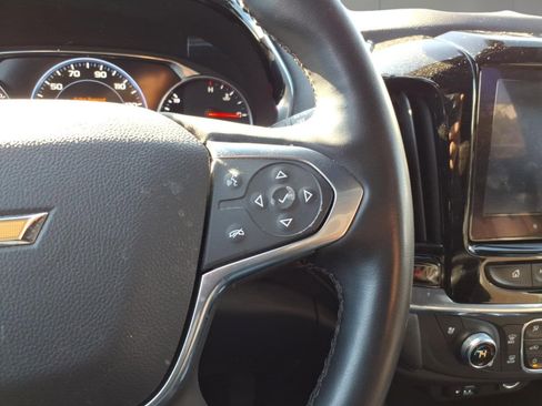 Used 2023 Chevrolet Traverse High Country image 11
