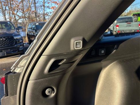 New 2026 Jeep Grand Cherokee Limited image 5