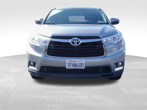 Used 2014 Toyota Highlander Limited image 9