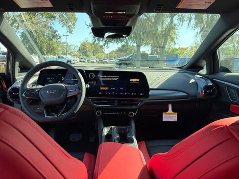 New 2026 Chevrolet Equinox EV RS image 24