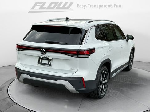 New 2026 Volkswagen Tiguan SE image 7
