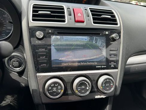 Used 2015 Subaru Crosstrek 2.0i Limited AWD/4WD image 16