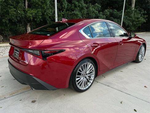 Certified 2025 Lexus IS 300 300 image 7