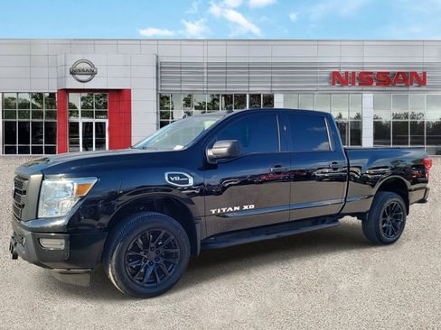 Used 2021 Nissan Titan S image 8
