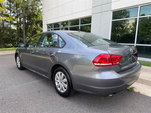 Used 2013 Volkswagen Passat 2.5 S FWD image 8
