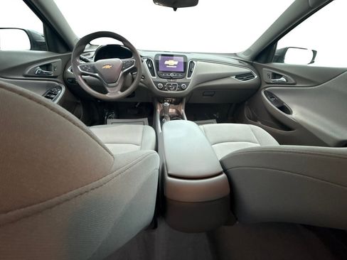 Used 2020 Chevrolet Malibu LS FWD image 28