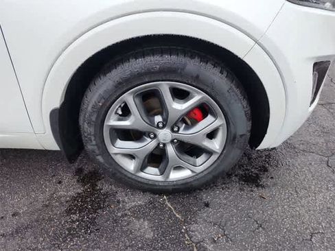 Used 2017 Kia Sorento SX image 12