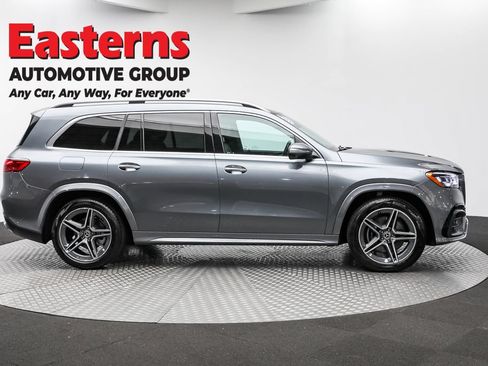Used 2024 Mercedes-Benz GLS 450 4MATIC w/ AMG Line Exterior image 4