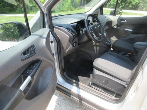 Used 2022 Ford Transit Connect XLT FWD image 35