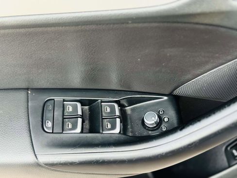 Used 2017 Audi Q3 2.0T Premium image 18