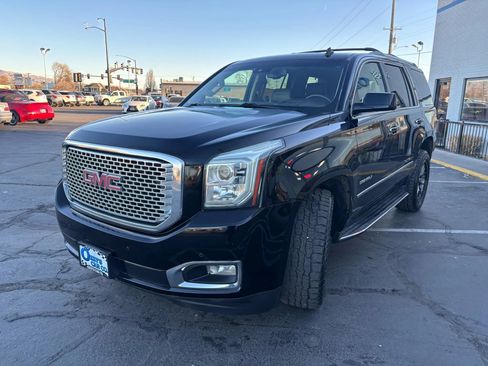 Used 2015 GMC Yukon Denali w/ Touring Package image 2