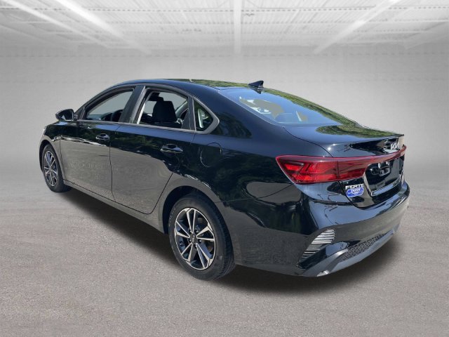 Used 2024 Kia Forte LXS FWD image 9