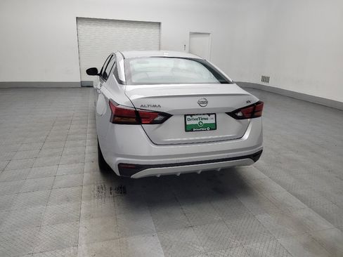 Used 2024 Nissan Altima 2.5 SV image 6