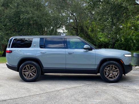 Used 2023 Rivian R1S Adventure Dual AWD/4WD image 8