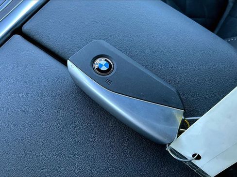 Certified 2025 BMW X6 xDrive40i image 14