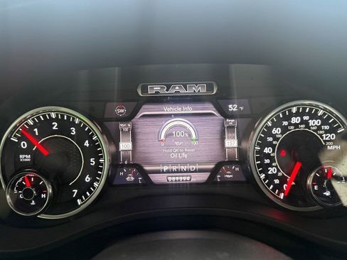 Used 2021 RAM 1500 Laramie image 17