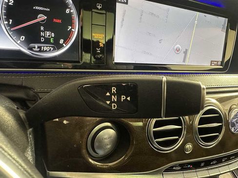 Used 2016 Mercedes-Benz S 550 4MATIC Sedan image 36