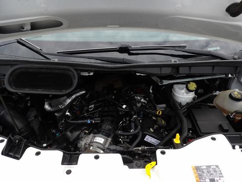 Used 2020 Ford Transit 250 Medium Roof AWD image 37