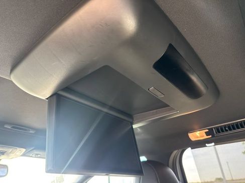 Used 2025 Toyota Sienna XSE w/ XSE Plus Package FWD image 15