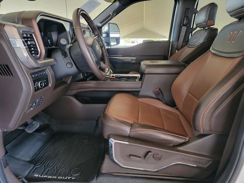 Used 2024 Ford F250 King Ranch w/ Chrome Package AWD/4WD image 11