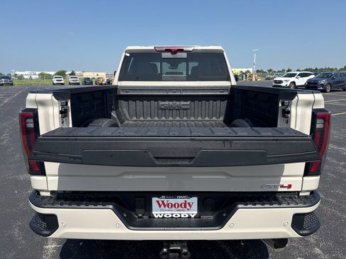 New 2026 GMC Sierra 2500 AT4 w/ AT4 Premium Plus Package AWD/4WD image 34