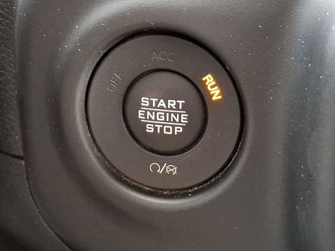 Certified 2020 Jeep Gladiator Mojave image 25