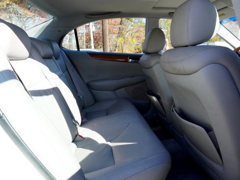 Used 2006 Lexus ES 330 image 9