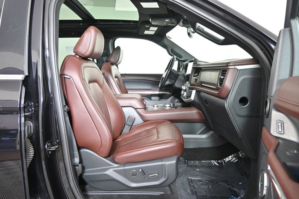 Used 2022 Ford Expedition Max Limited AWD/4WD image 13