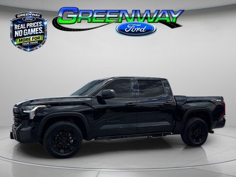 Used 2022 Toyota Tundra SR5 RWD image 1