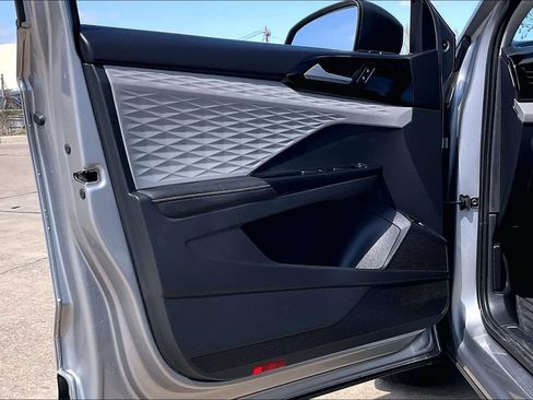 Used 2024 Volkswagen Taos S image 22