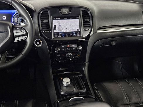 Used 2023 Chrysler 300 S RWD image 8