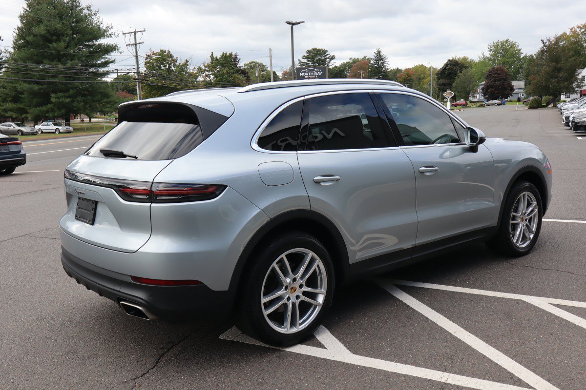 Used 2021 Porsche Cayenne AWD/4WD image 6