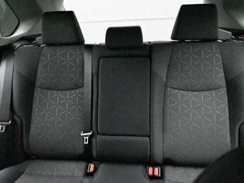 Used 2023 Toyota RAV4 XLE AWD/4WD image 20