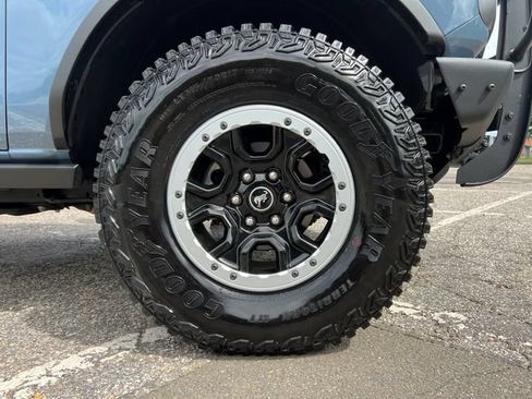 Used 2024 Ford Bronco Badlands AWD/4WD image 13