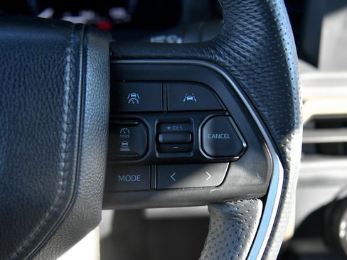 Used 2024 Toyota Tacoma TRD Sport image 31