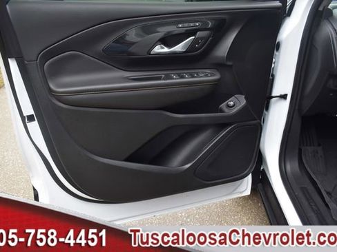 Used 2023 GMC Terrain AT4 w/ Tech Package image 17