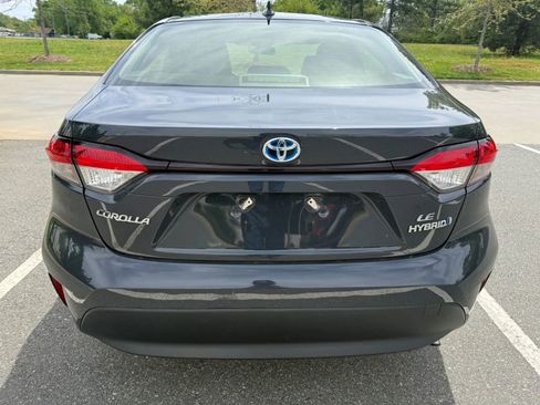 Used 2023 Toyota Corolla LE FWD image 6
