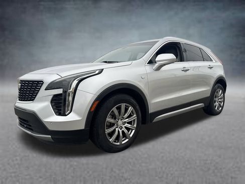 Used 2019 Cadillac XT4 Premium Luxury w/ Cold Weather Package image 4