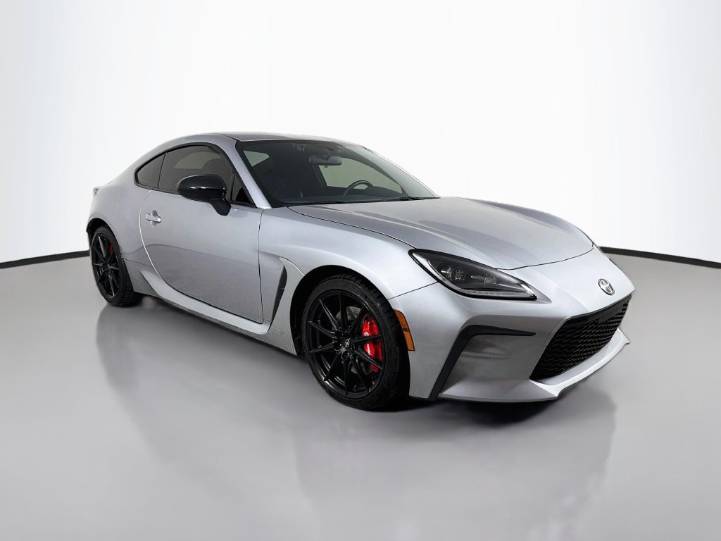 Used 2025 Toyota GR86 Premium w/ Performance Package RWD image 3