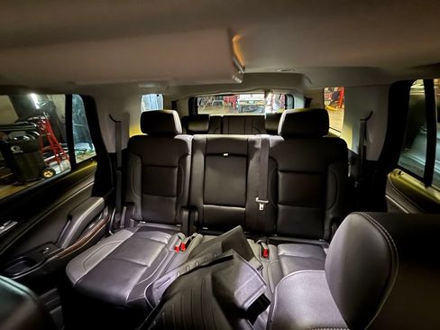 Used 2018 Chevrolet Tahoe LT AWD/4WD image 13