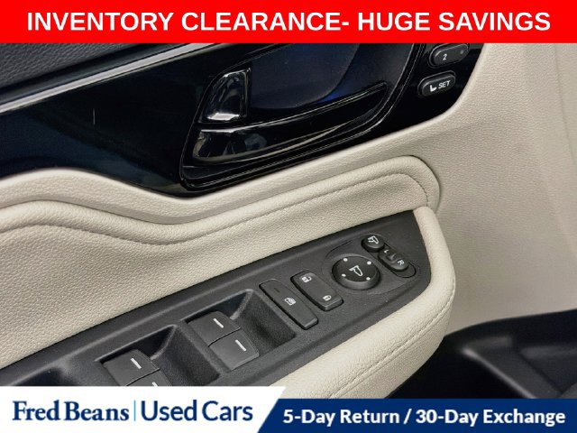 Used 2025 Honda Odyssey Elite image 23