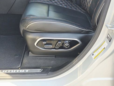 Used 2025 Jeep Grand Cherokee L Summit AWD/4WD image 42