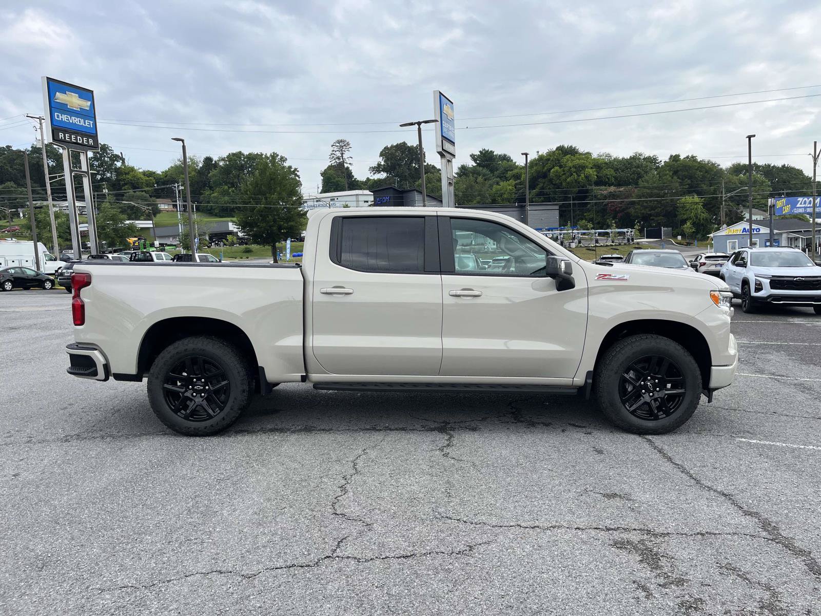 New 2026 Chevrolet Silverado 1500 RST w/ RST All Star Premium Package AWD/4WD image 4