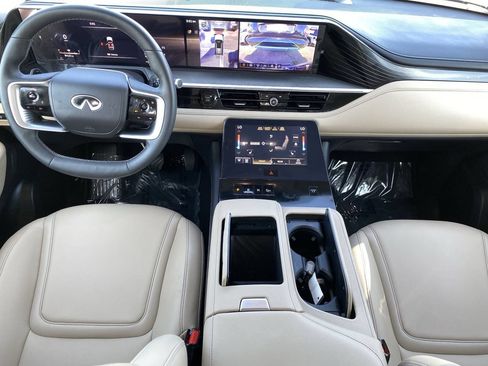 Certified 2026 INFINITI QX80 Pure w/ Cargo Package AWD/4WD image 18