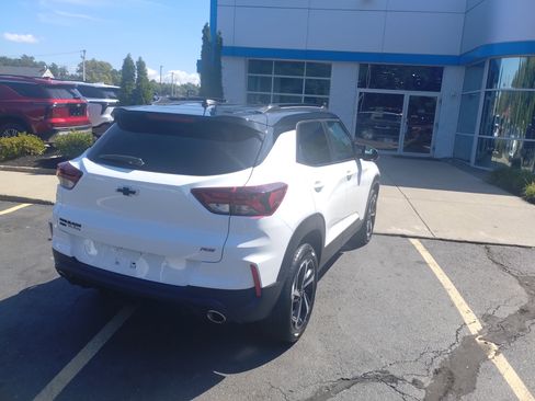Used 2023 Chevrolet TrailBlazer RS w/ Convenience Package image 3