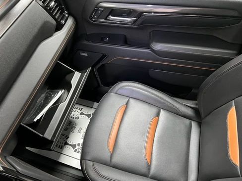 Used 2024 GMC Sierra 3500 AT4 w/ AT4 Premium Plus Package AWD/4WD image 36